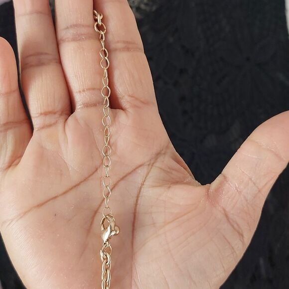 5-Petal Flower Link Gold Tone Statement Necklace Etched Engraved Detailing - Picture 4 of 6